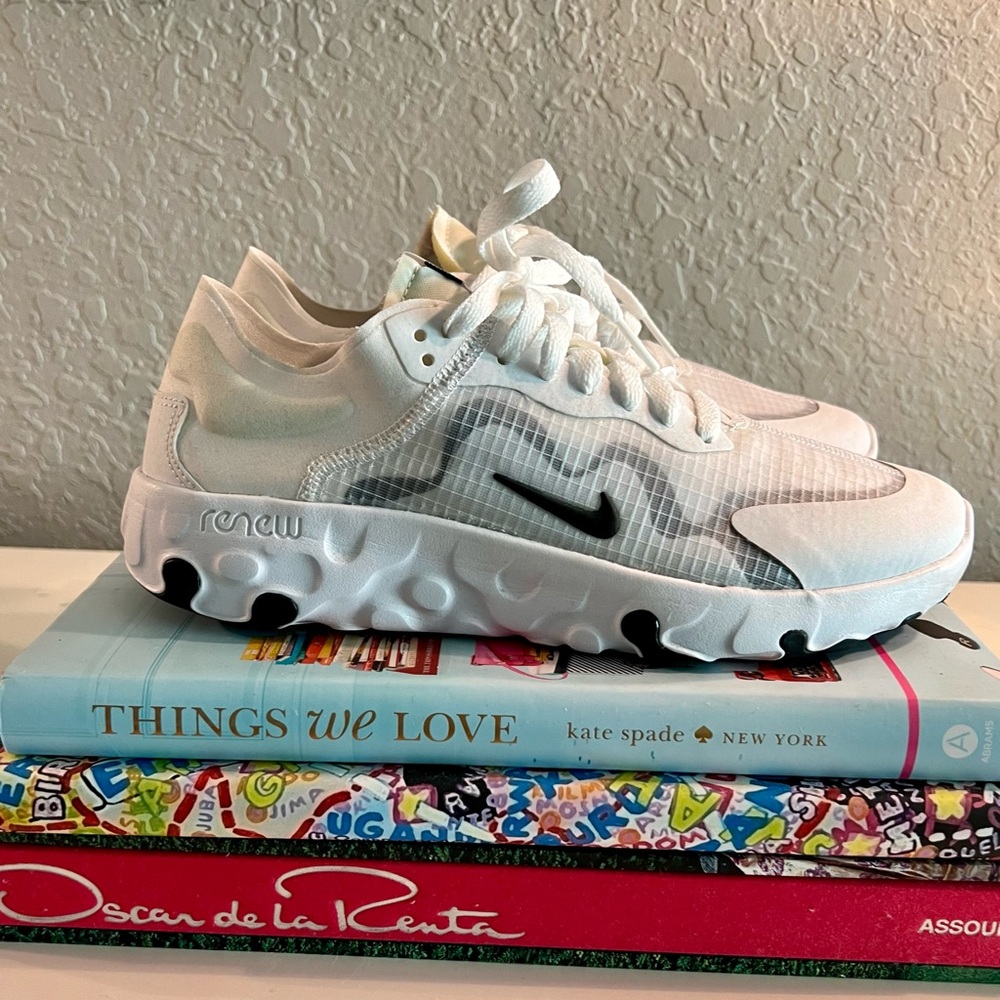 Nike Renew Lucent “White Black” Running Shoes